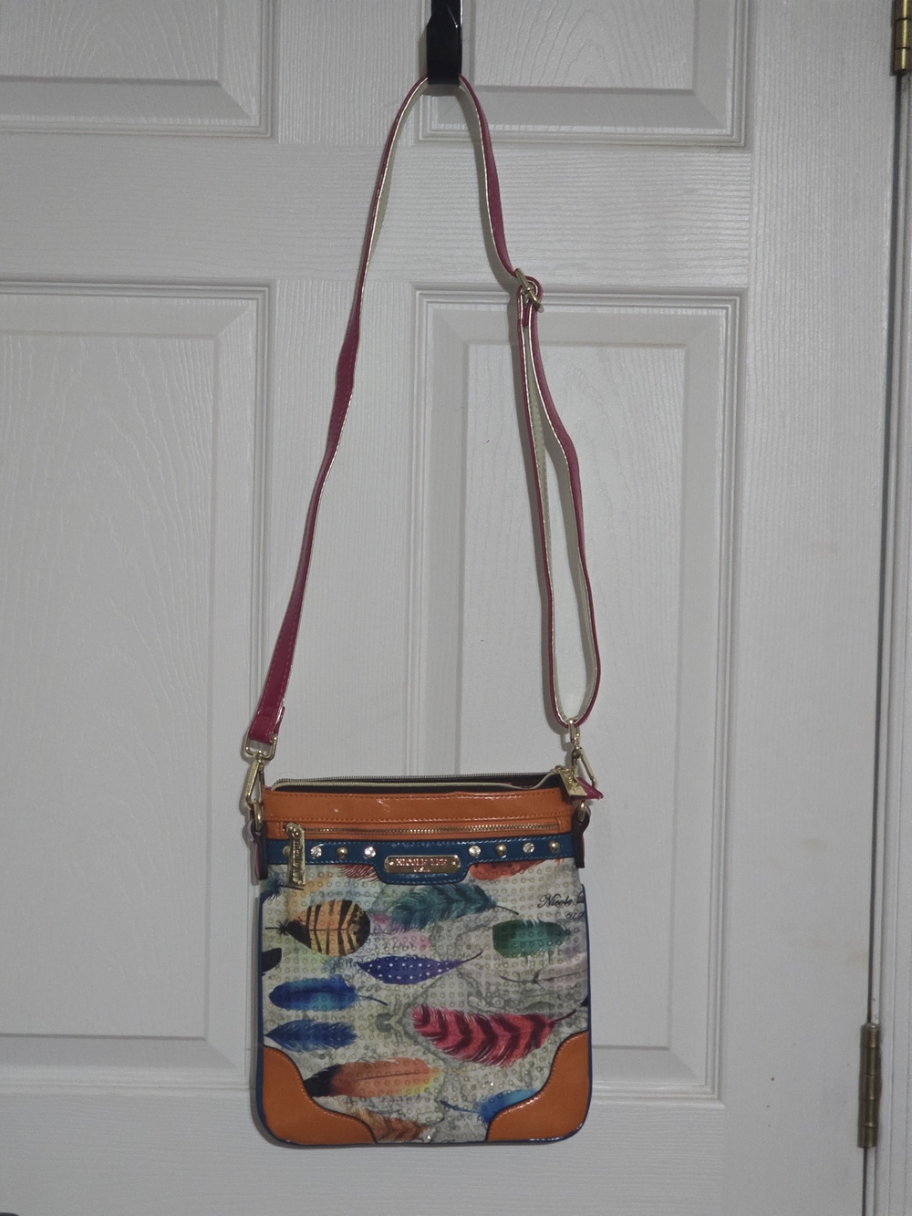Nicole Lee USA Feather Print Crossbody Bag